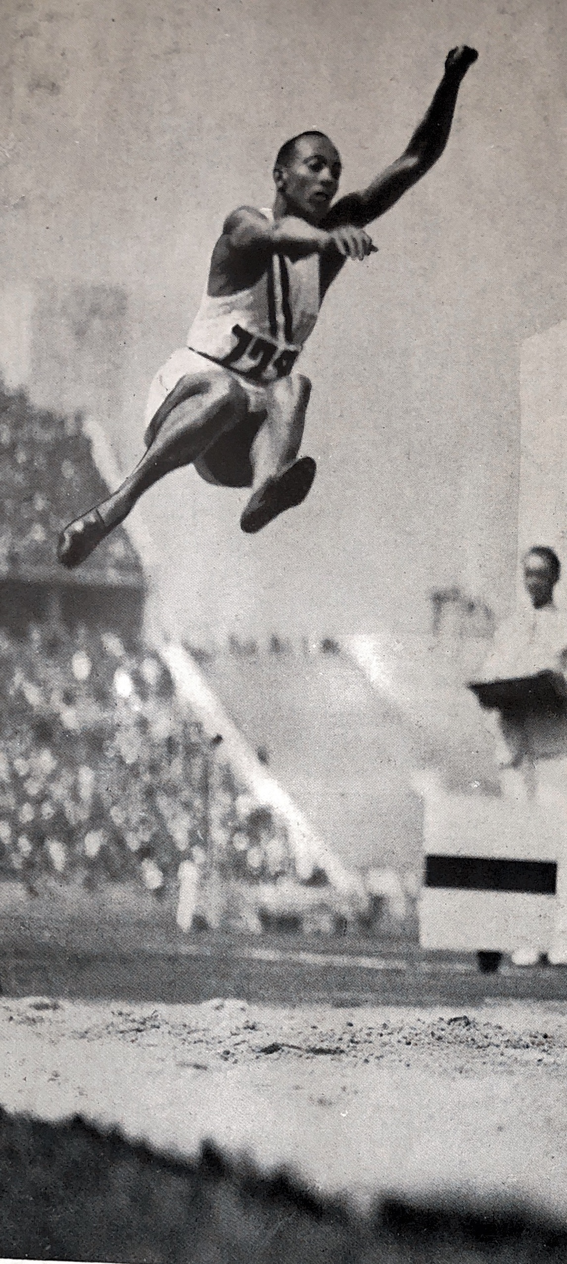 035 Jesse Owens verspringen OS 1936
