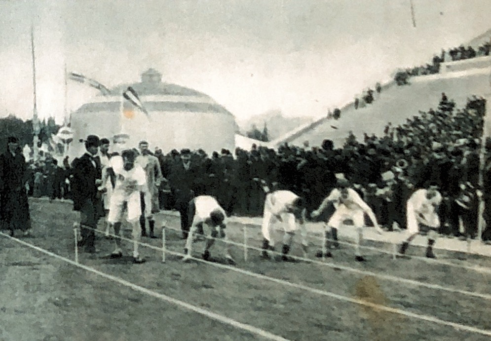 288. De eerste Olympische Spelen in 1896 te Athene. De start in de 100 M. hardloopen