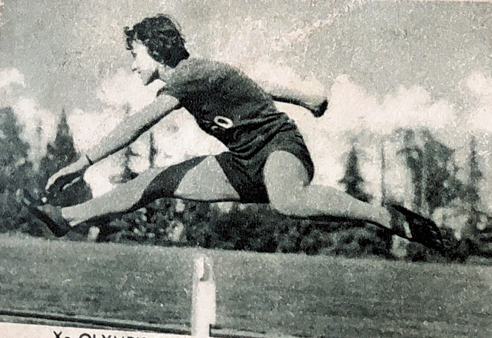 71. 80 M. hordenloop voor dames. Ook Miss Evelyn Hall …