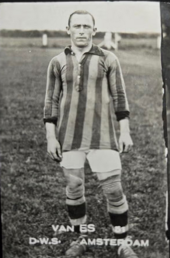 51  Es van DWS Amsterdam
